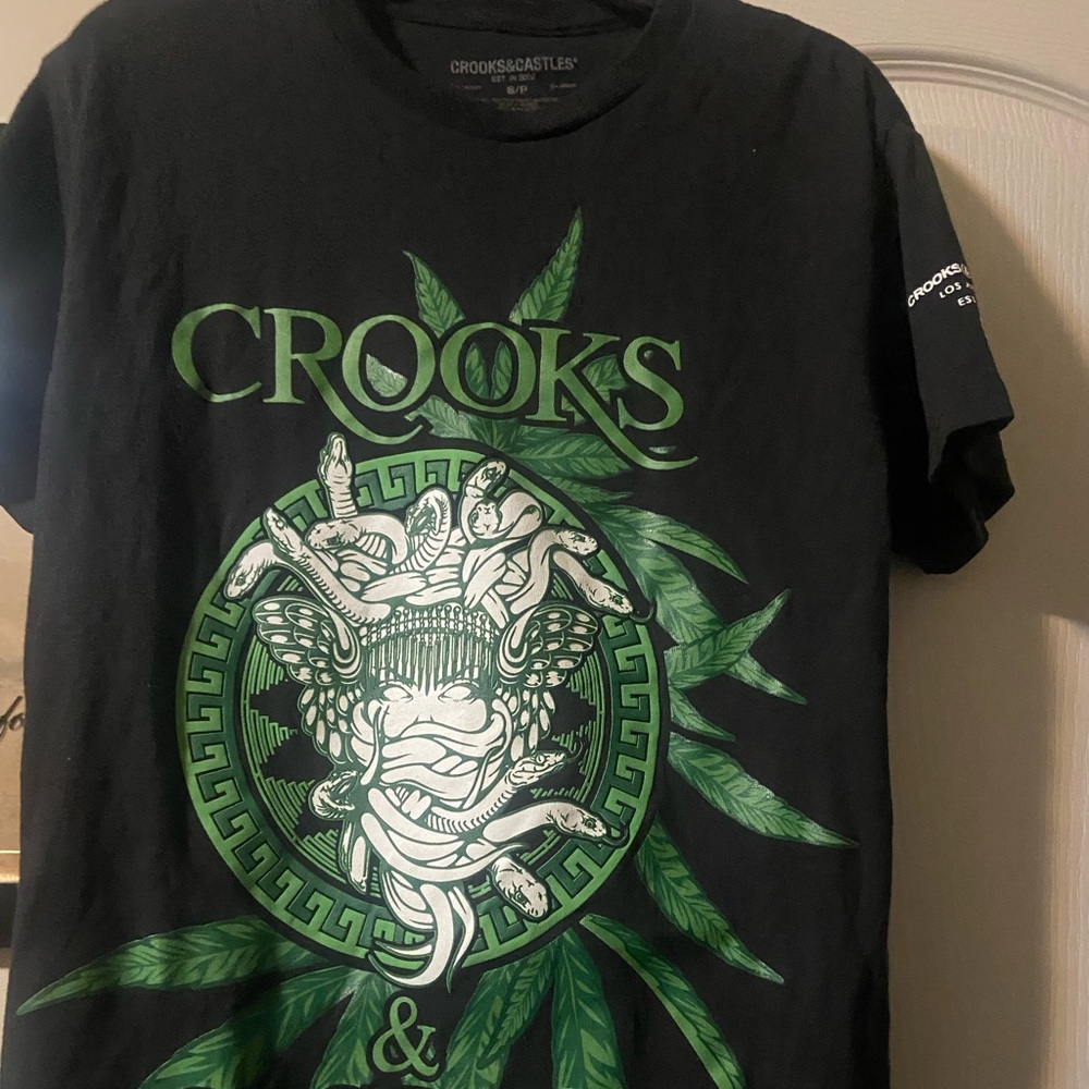 Mens t shirt